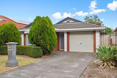 /international/au/7-seppelt-court-woodcroft-sa-152616524/