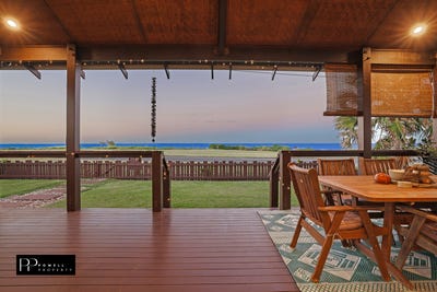 /international/au/109-sea-esplanade-burnett-heads-qld-147837696/