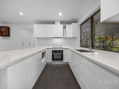 /international/au/15-woodbine-avenue-camira-qld-151876472/