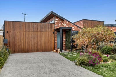 /international/au/136b-powell-street-ocean-grove-vic-148757180/