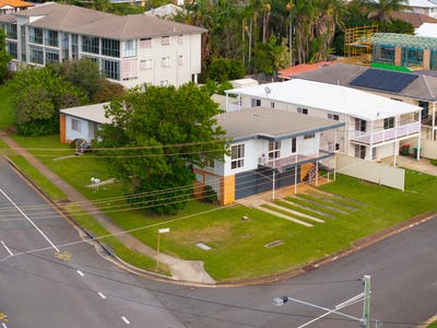 /international/au/109-prince-edward-parade-scarborough-qld-148215180/