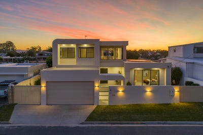 /international/au/15-lakeside-avenue-broadbeach-waters-qld-148494044/?lang=en