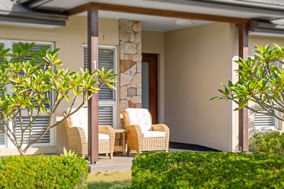 /international/au/1-parry-parade-wyong-nsw-150959580/