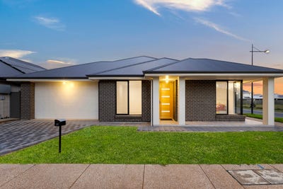 /international/au/35-polwarth-crescent-riverlea-park-sa-151116180/