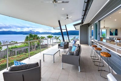 /international/au/18-whitsunday-boulevard-hamilton-island-qld-142529728/