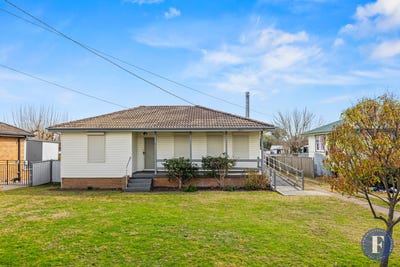 /international/au/42-wellington-street-cowra-nsw-148630180/