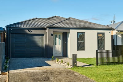 /international/au/21-mcmahon-street-heathcote-vic-150821148/