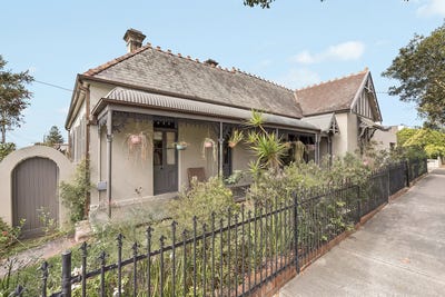 /international/au/52-fleet-street-carlton-nsw-152469440/