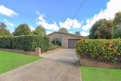/international/au/19-rodney-street-gunnedah-nsw-148472516/