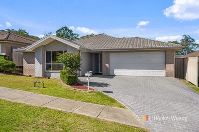 /international/au/3-yarra-place-wadalba-nsw-150967548/