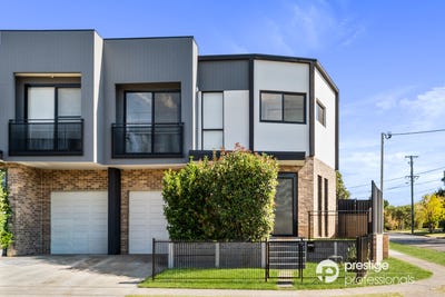 /international/au/4-40-bungarra-crescent-chipping-norton-nsw-151034180/
