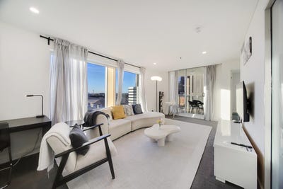 /international/au/1102-96-north-terrace-adelaide-sa-151543616/
