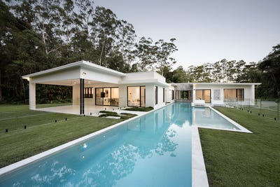 /international/au/27-greenock-place-kiels-mountain-qld-150845456/