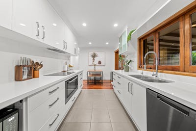 /international/au/54-devon-street-rochedale-south-qld-152359624/