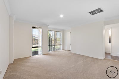 /international/au/62-carissa-turn-halls-head-wa-148078676/