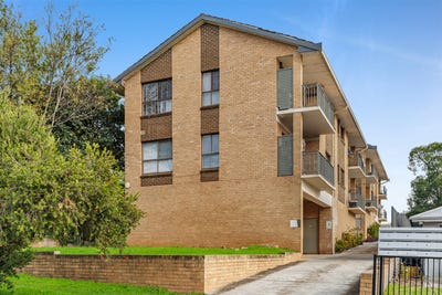 /international/au/1-55-warby-street-campbelltown-nsw-151671600/