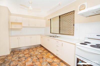 /international/au/7-fisher-drive-mount-isa-qld-148395120/?lang=en