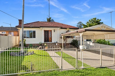 /international/au/18-todd-street-warrawong-nsw-152678656/