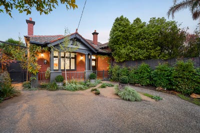 /international/au/372-st-kilda-street-brighton-vic-151384988/