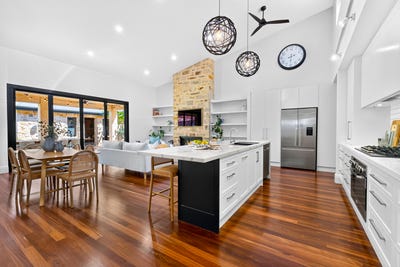 /international/au/18-narinna-avenue-cumberland-park-sa-152557660/