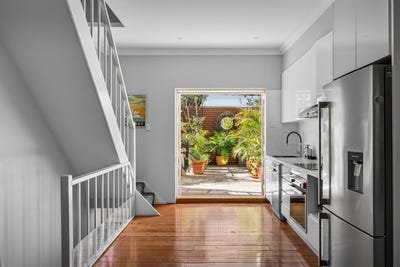 /international/au/34-corben-street-surry-hills-nsw-152095332/