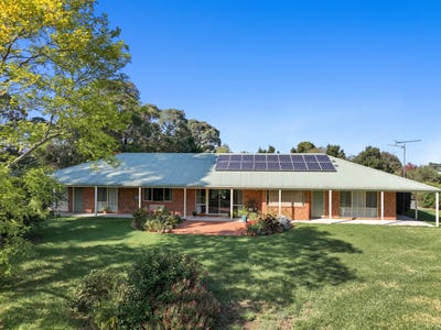 /international/au/13a-worthy-street-leongatha-vic-150811560/