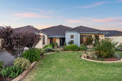 /international/au/12-silica-road-wattle-grove-wa-150966228/