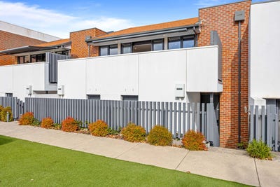 /international/au/27-monteith-place-ballarat-central-vic-151045388/