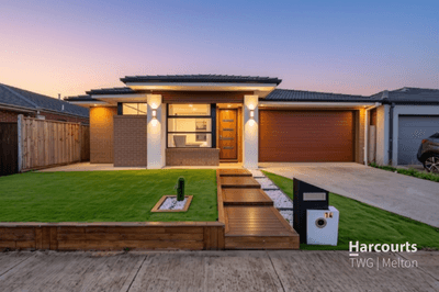 /international/au/14-samuel-road-weir-views-vic-152473056/