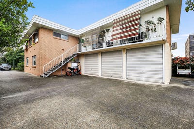 /international/au/2-6-vernia-place-biggera-waters-qld-151315264/