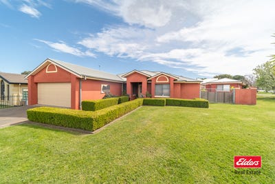 /international/au/9-st-andrews-drive-dubbo-nsw-152384108/
