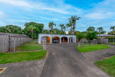 /international/au/9-sandown-close-woree-qld-151057540/