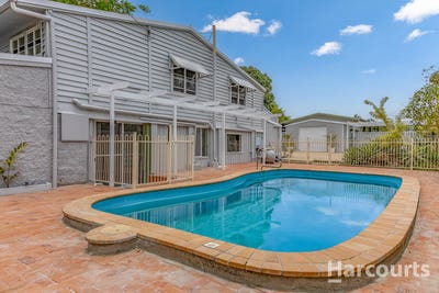 /international/au/99-torquay-road-scarness-qld-151256916/