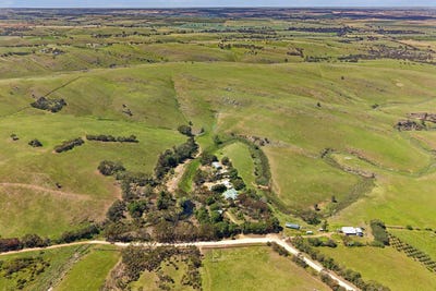 /international/au/324-highland-valley-road-highland-valley-sa-152585888/