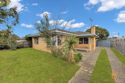 /international/au/19-kingsford-avenue-melton-south-vic-148434044/