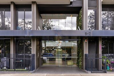 /international/au/512-5-7-irving-avenue-box-hill-vic-151401432/