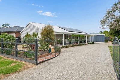 /international/au/19-vine-street-nagambie-vic-152731428/