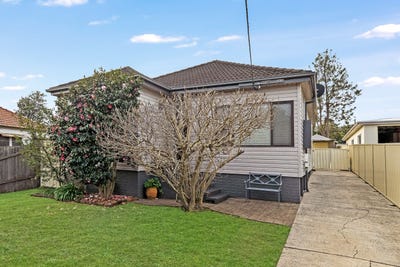 /international/au/28-yanderra-street-condell-park-nsw-148738644/?lang=fr