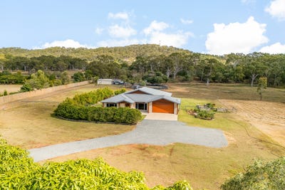 /international/au/124-schulze-road-beecher-qld-148569216/