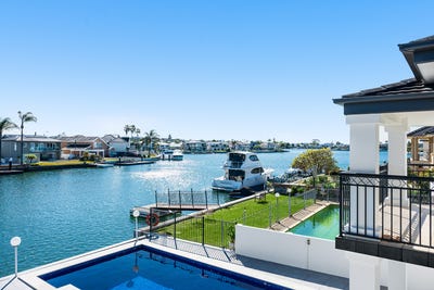 /international/au/40-roper-crescent-sylvania-waters-nsw-152032812/