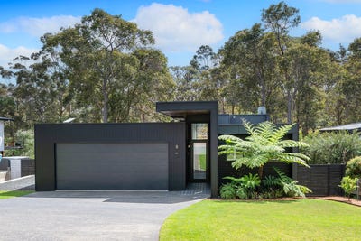 /international/au/8-wandoo-place-cowaramup-wa-152696812/