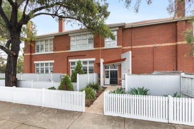 /international/au/4-209-melbourne-road-rippleside-vic-150675028/