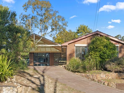/international/au/21-cooroy-crescent-yellow-rock-nsw-148539032/