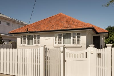 /international/au/28-power-street-wavell-heights-qld-148507000/?lang=en