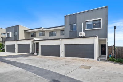 /international/au/23-84-estramina-st-oxley-qld-151359008/