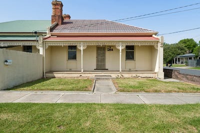 /international/au/74-high-street-seymour-vic-152713120/