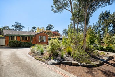 /international/au/16-clisby-close-cook-act-150963288/