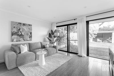 /international/au/125-hale-road-wembley-downs-wa-151351000/