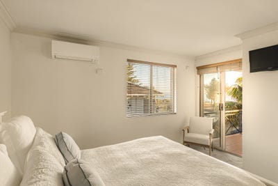 /international/au/3-160-west-coast-drive-sorrento-wa-151199020/