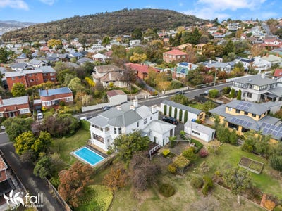 /international/au/26-bay-road-new-town-tas-148033484/